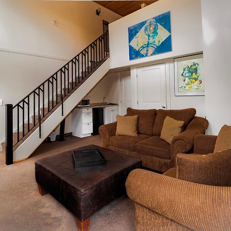 3 Pines Lodge Muskoka Χάντσβιλ Εξωτερικό φωτογραφία