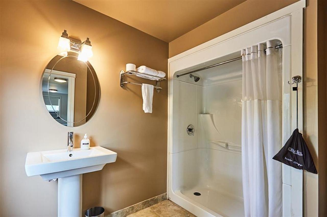 3 Pines Lodge Muskoka Χάντσβιλ Εξωτερικό φωτογραφία