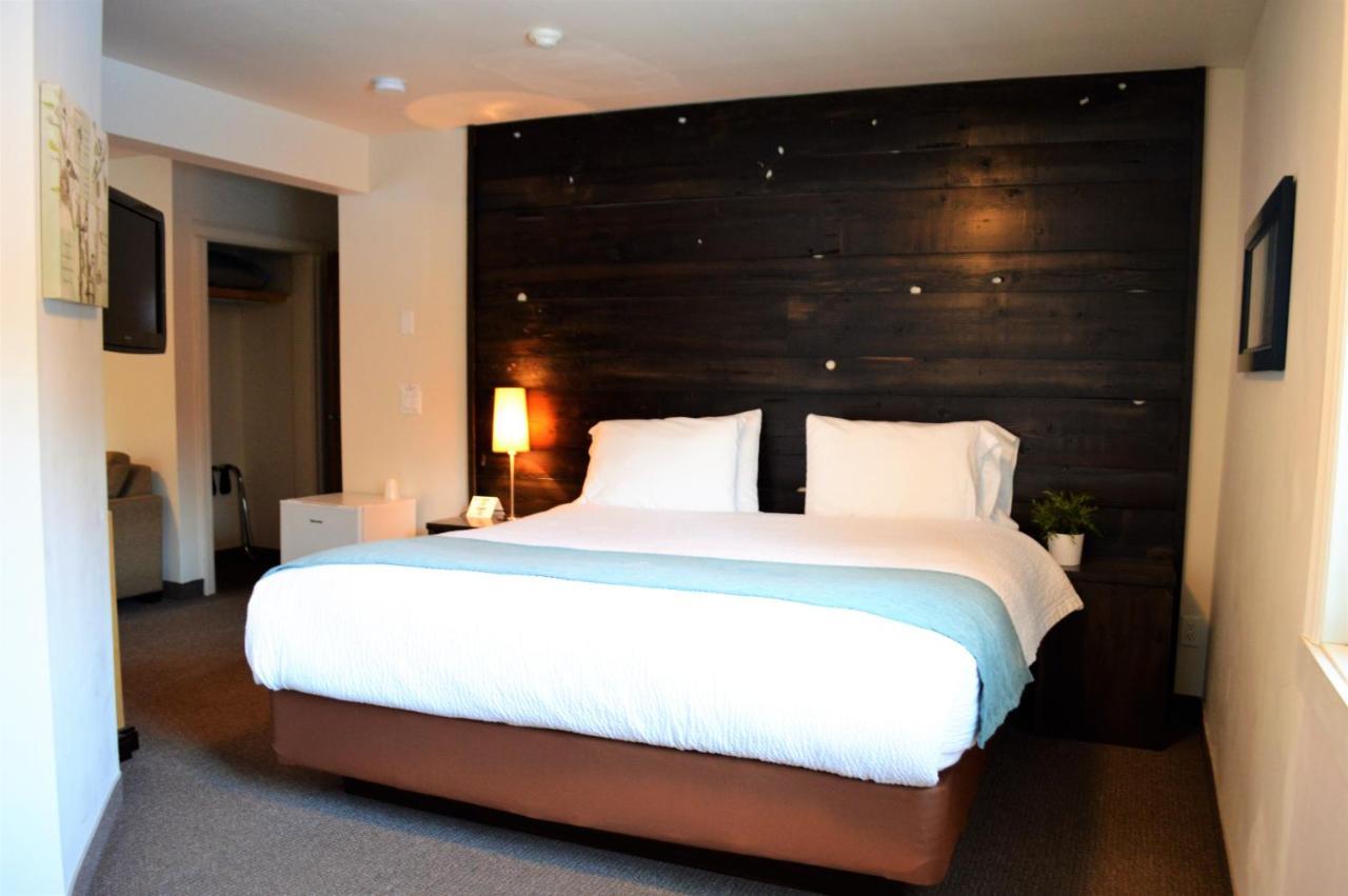 3 Pines Lodge Muskoka Χάντσβιλ Εξωτερικό φωτογραφία