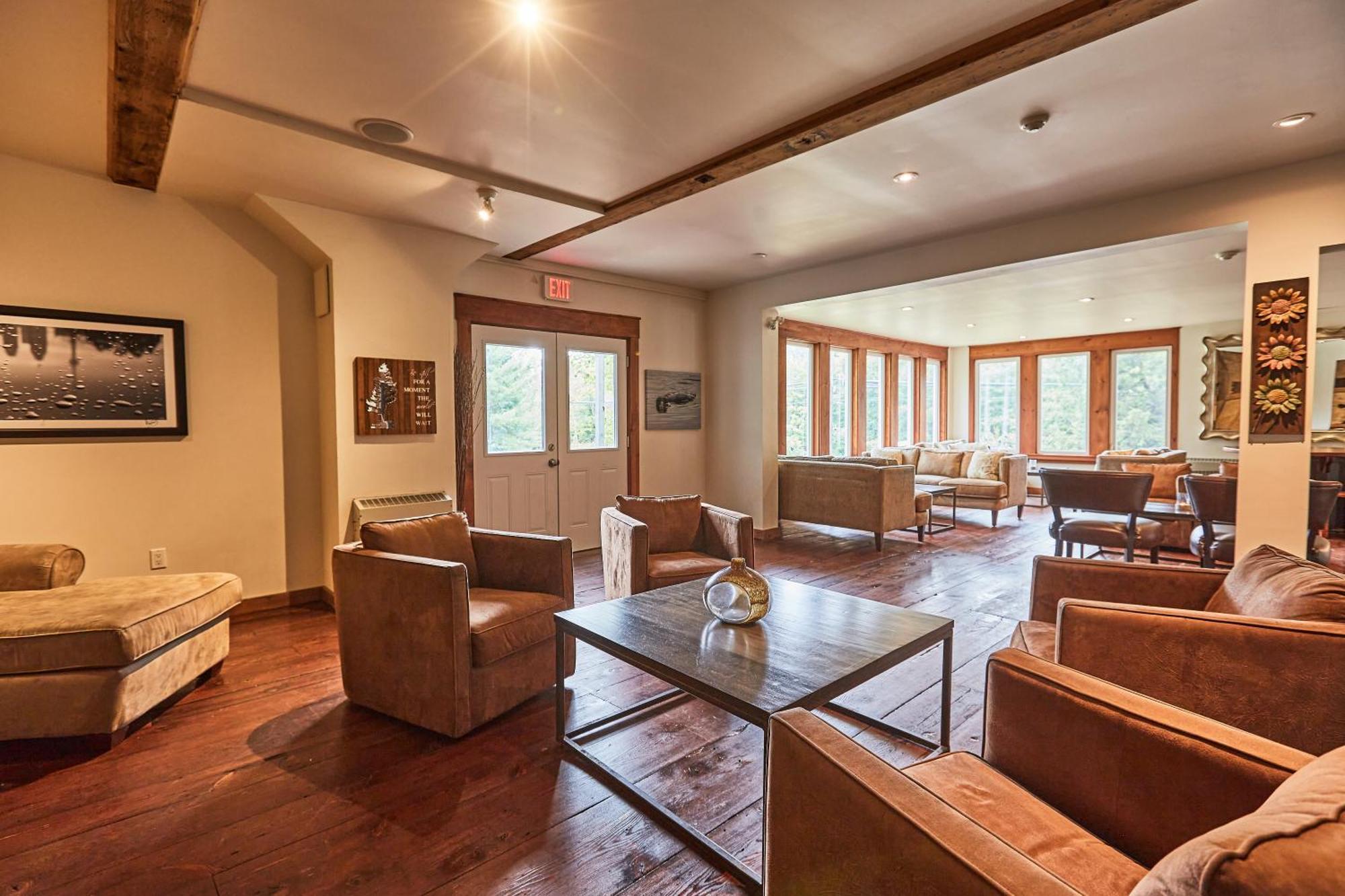 3 Pines Lodge Muskoka Χάντσβιλ Εξωτερικό φωτογραφία
