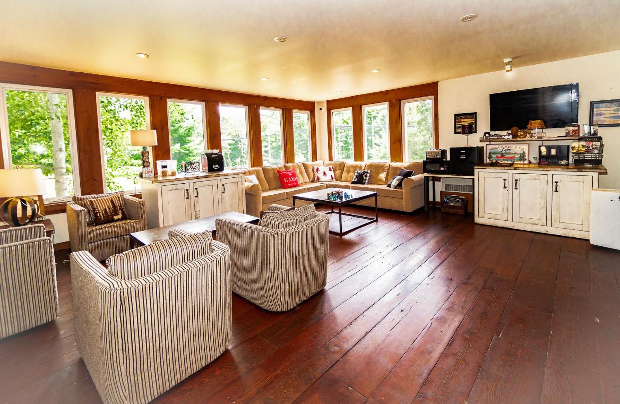 3 Pines Lodge Muskoka Χάντσβιλ Εξωτερικό φωτογραφία