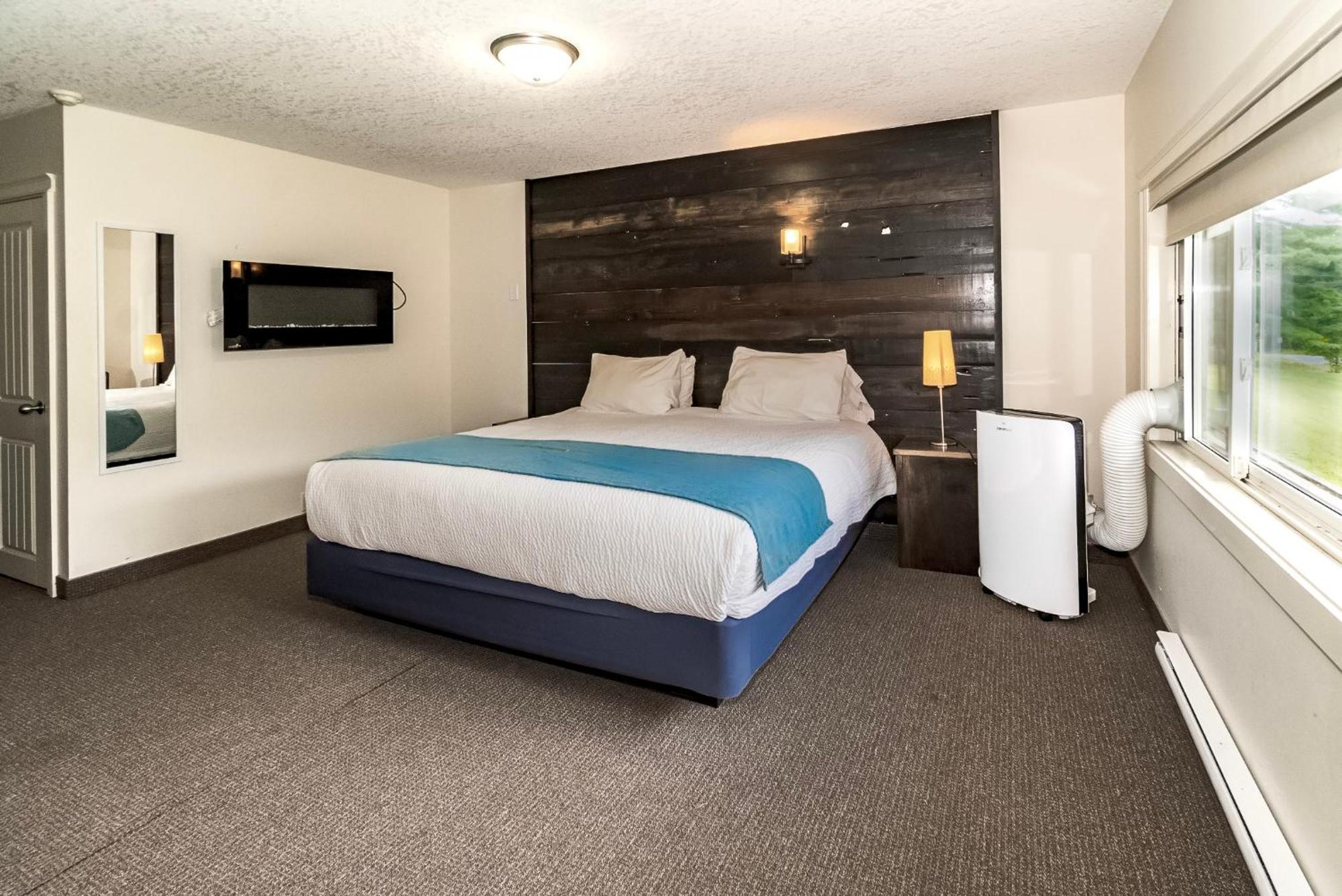 3 Pines Lodge Muskoka Χάντσβιλ Εξωτερικό φωτογραφία