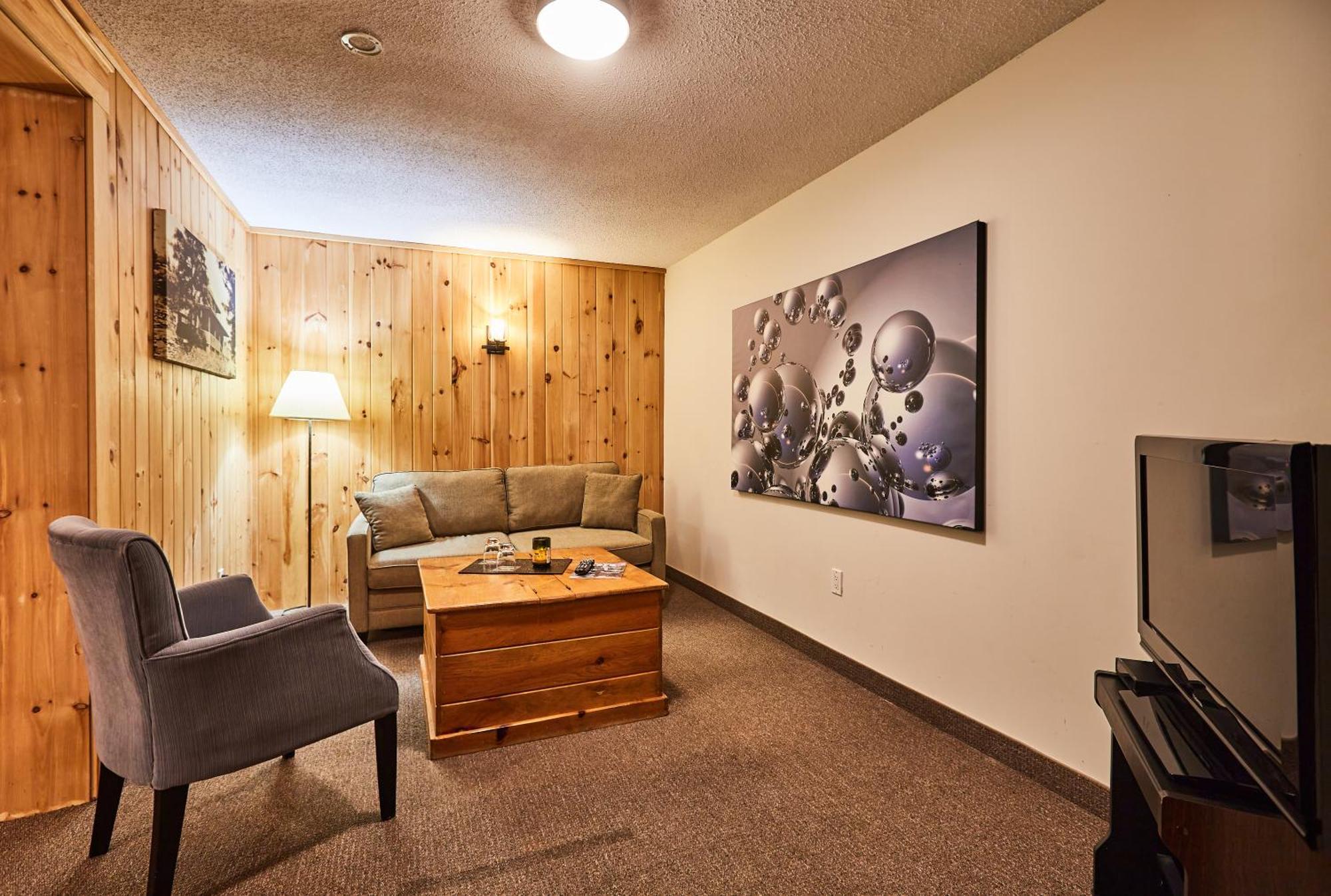 3 Pines Lodge Muskoka Χάντσβιλ Εξωτερικό φωτογραφία