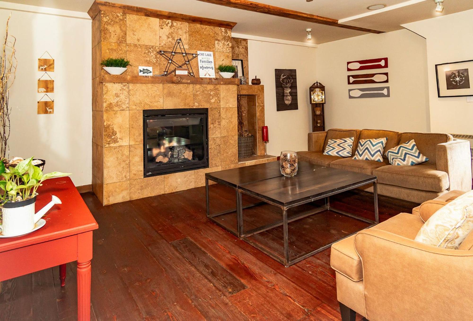 3 Pines Lodge Muskoka Χάντσβιλ Εξωτερικό φωτογραφία
